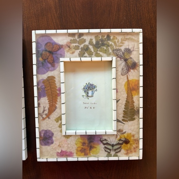 Set of 2 Vintage Floral Resin Frame Jordan Mark Secret Garden 7x8.5" fits 3.5x5" - Picture 3 of 3